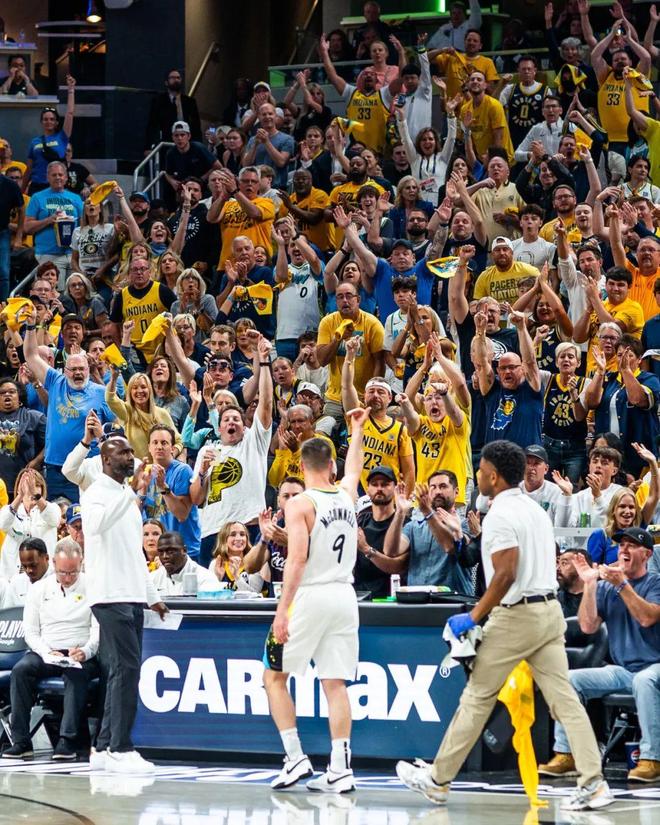  欧联倒计时；印第安纳步行者清晨单刀错失；细节引发关注；媒体盛赞；纪律约束更严格