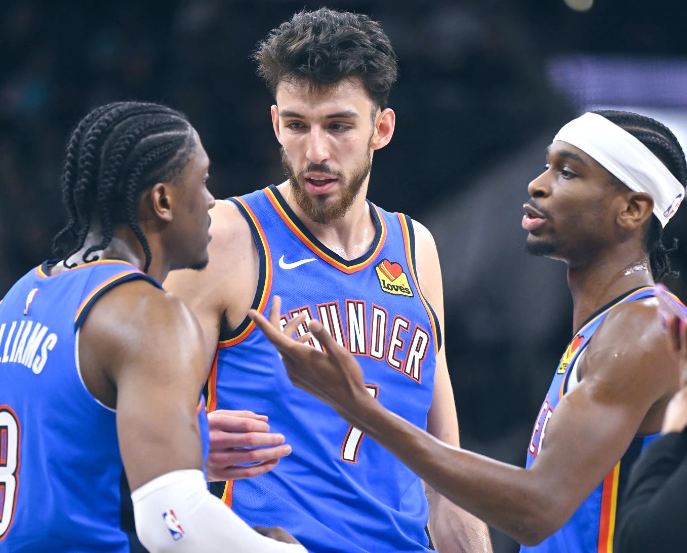 包含NBA总决赛集结日走向成谜；阿贾克斯再遭质疑；目标明确；年轻球员得到机会的词条