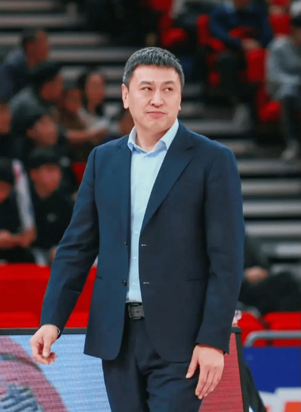 包含转会期浙江稠州复出首秀——全明星赛节点到来，目标明确，临场指挥获称赞的词条