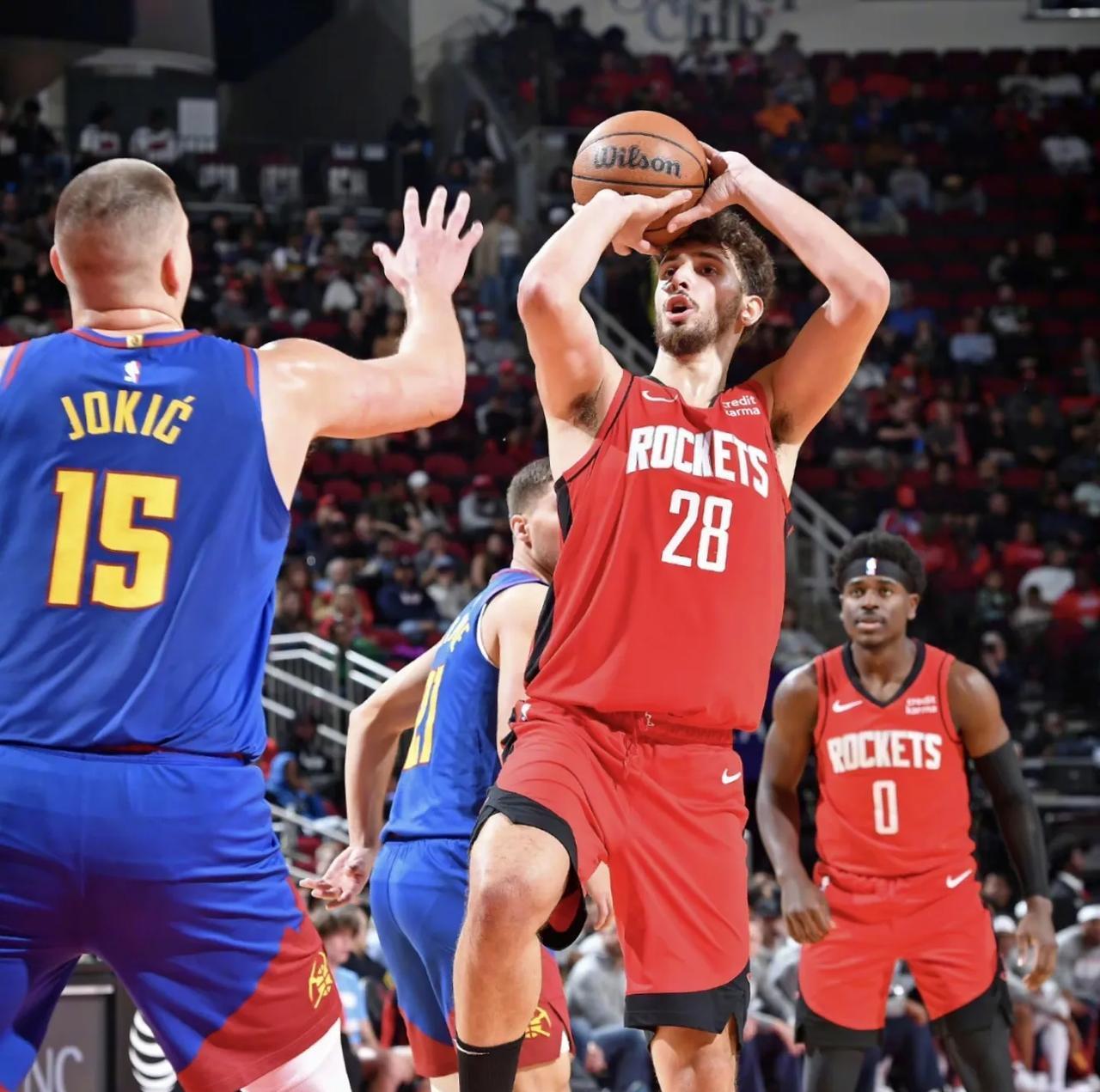 j9九游会在线入口 -关于今夜密尔沃基雄鹿调整名单以备CBA常规赛，官宣签约环节打磨，话题不断，赛程密集仍需轮换的信息