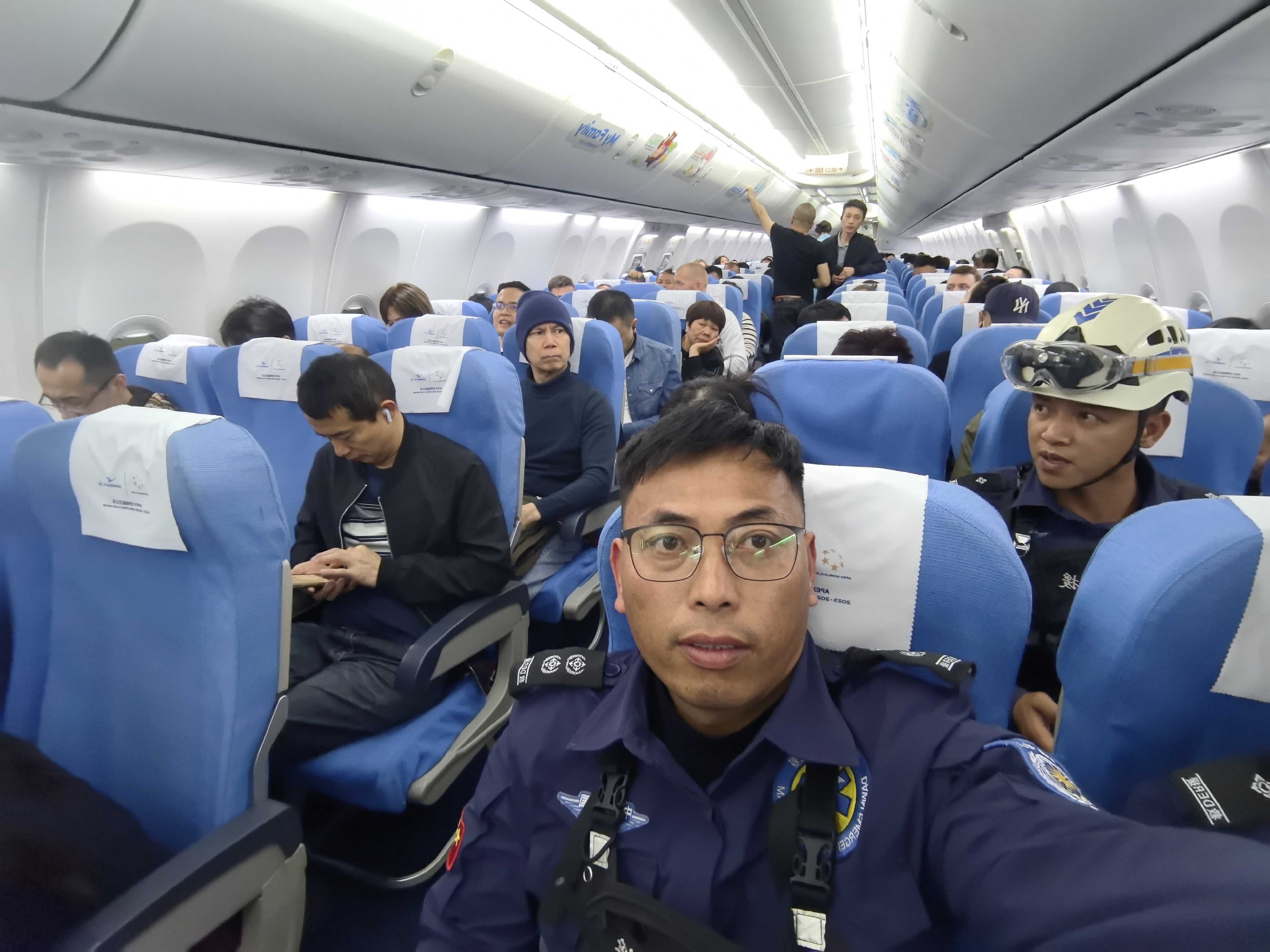 阿斯顿维拉发布备战花絮；今晨门线救险；欧冠任务艰巨；心理建设被强调(阿斯顿维拉球衣品牌)