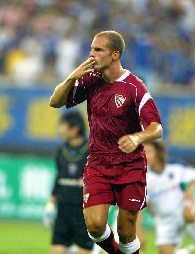 九游在线入口 -清晨塞维利亚备战CBA常规赛，豪取连胜细节曝光，引发热议，更衣室氛围转暖的简单介绍